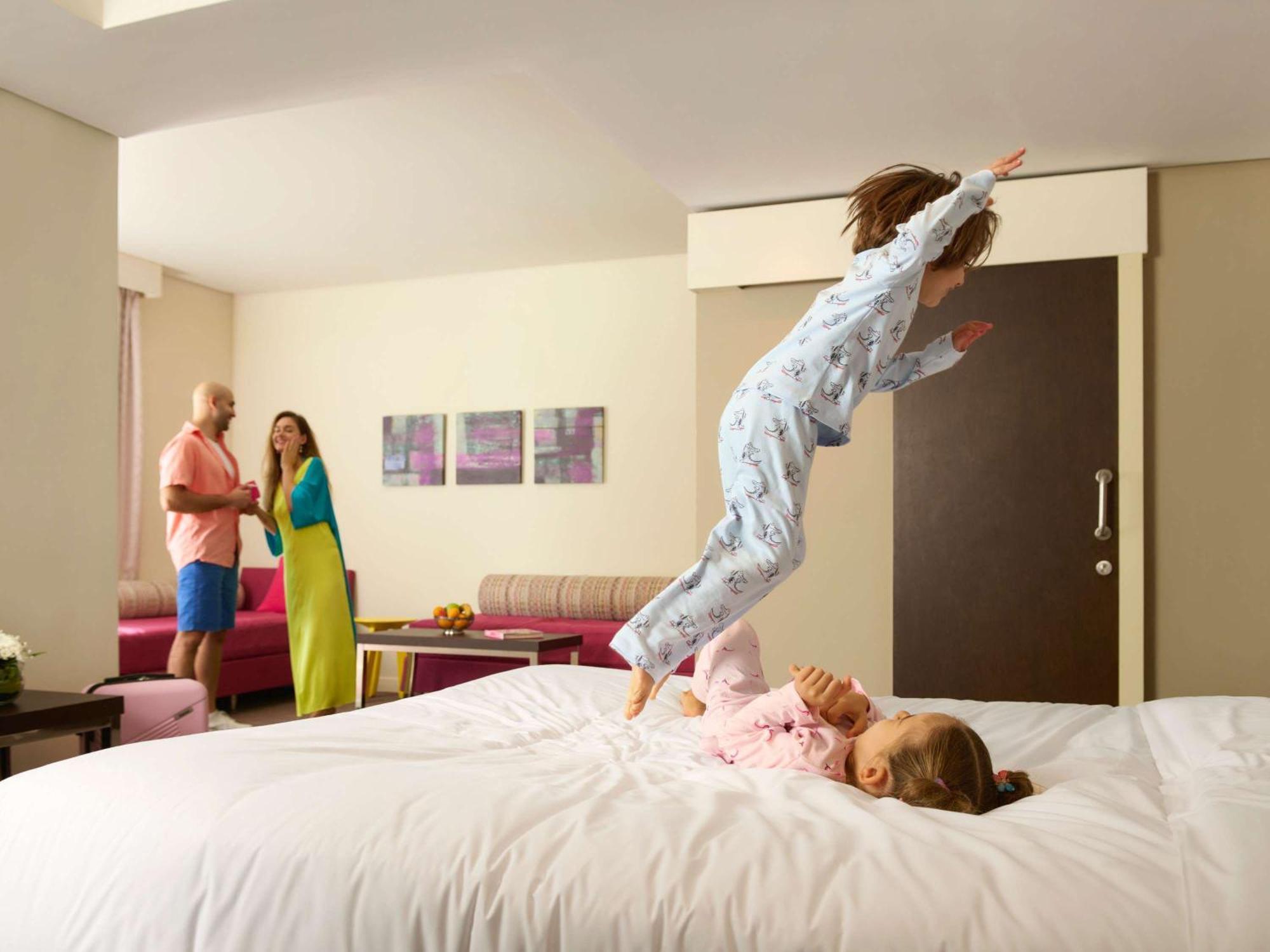 Ibis Styles Sharjah Hotell Exteriör bild