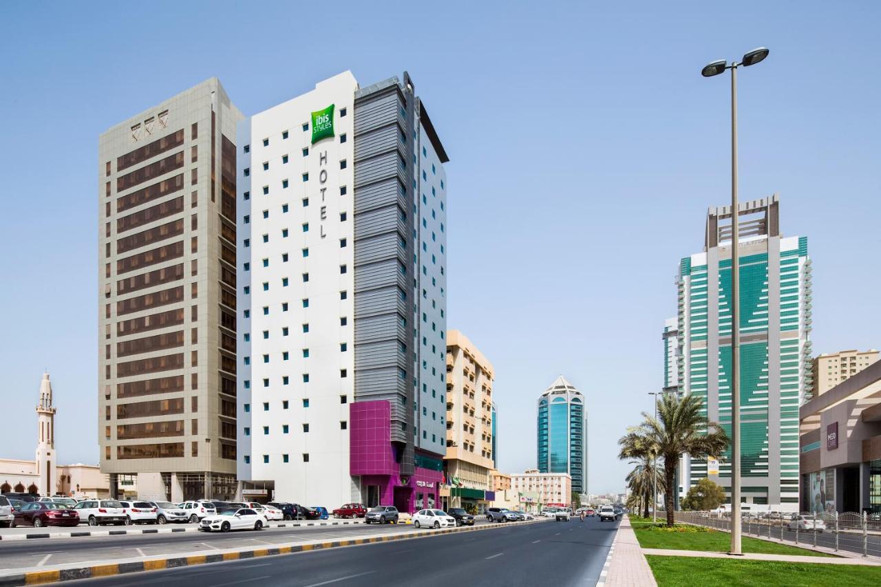 Ibis Styles Sharjah Hotell Exteriör bild